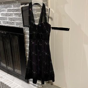 Cocktail / semi-formal type dress